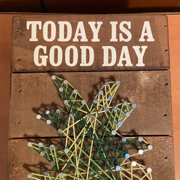 🌟NWT🌟TODAY IS A GOOD DAY Pineapple🍍String on Nails Wooden Wall Art🍍HOST PICK - Picture 3 of 16
